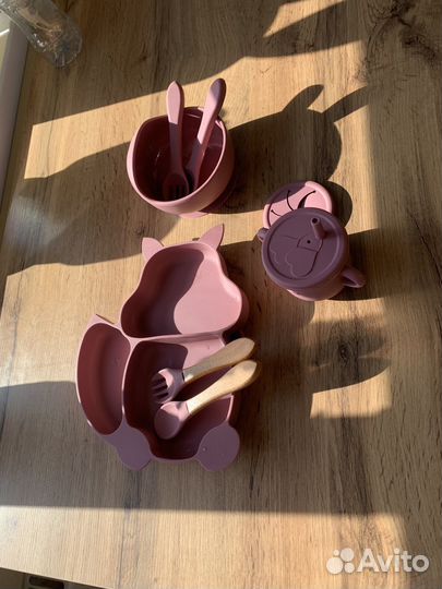 Набор детской силиконовой посуды на присосках