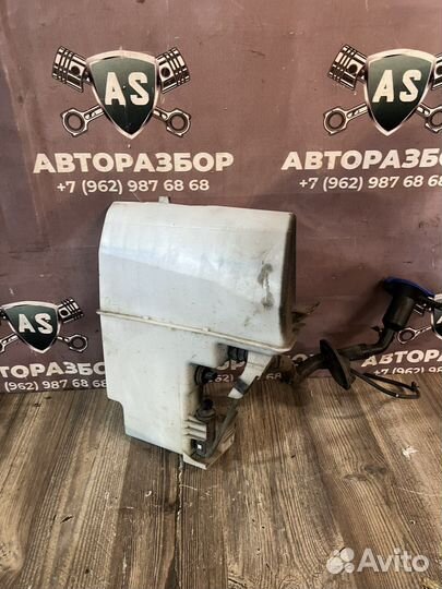 Kia stinger бочок омывателя В сборе