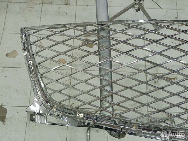 Решетка радиатора Genesis GV80