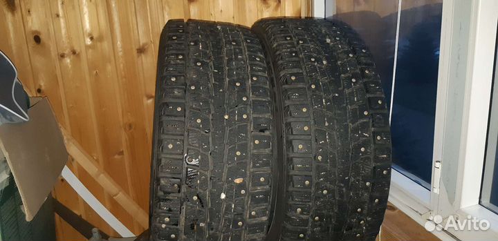 Dunlop SP Winter Ice 01 215/50 R17