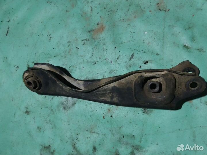 Рычаг подвески нижний задний правый Nissan Murano