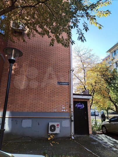 Комната 21,7 м² в 1-к., 1/17 эт.