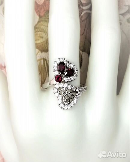 Серьги, кольцо серебро гранат разм.18,0 С182