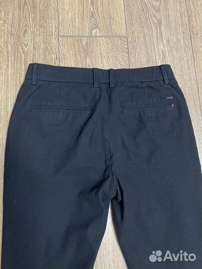 Брюки мужские классические зауженные к низу