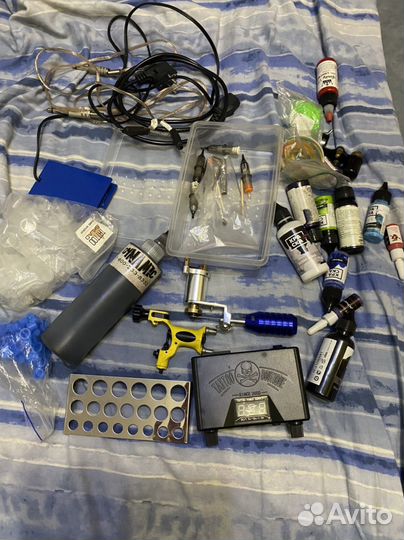Машинка для татуировок и краски
