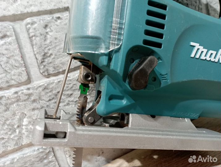 Лобзик makita 4329