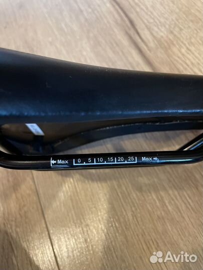 Седло для велосипеда Merida Silex 400