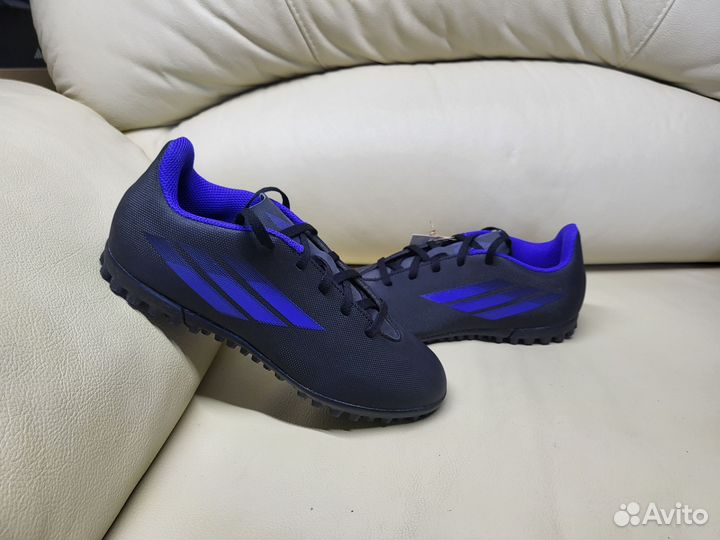 Детские новые сороконожки Adidas 36 2/3 и 38 2/3 р