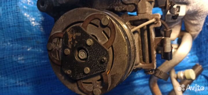 Компрессор кондиционера Subaru 73111FG001 GH\SH