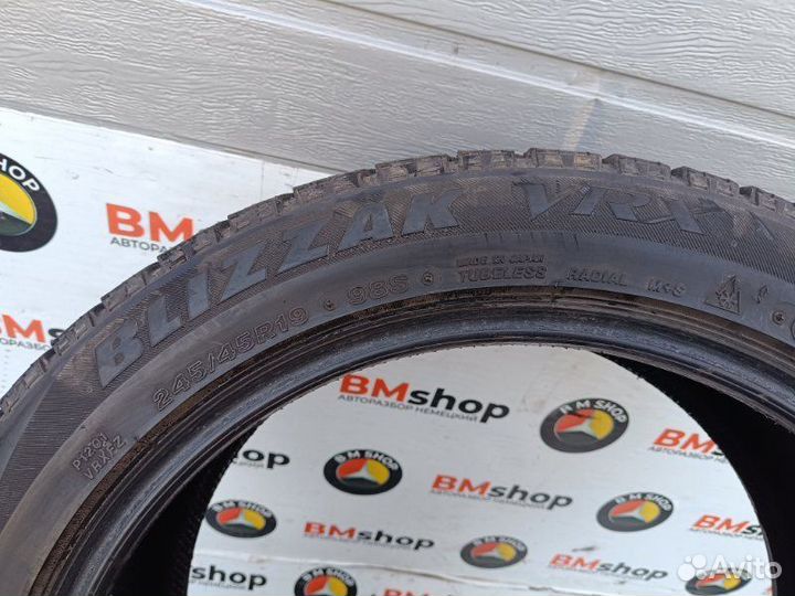 Bridgestone Blizzak VRX 245/45 R19 98S