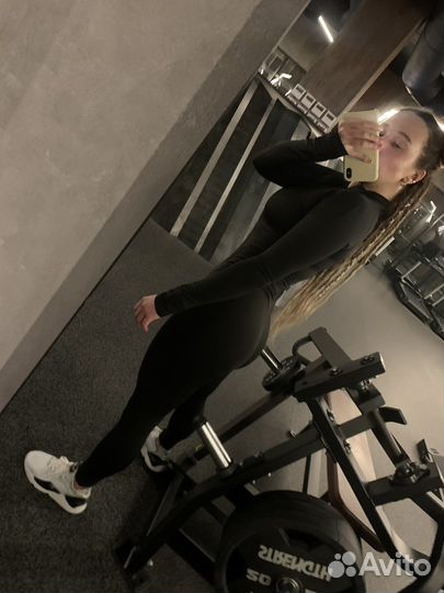 Комбинезон для спорта