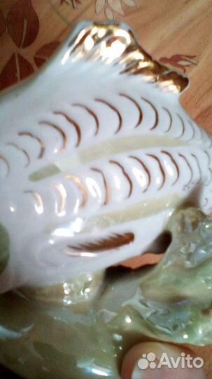 Фарфоровая статуэтка 