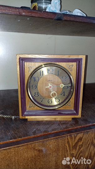 Часы настольные СССР Маяк - кварц