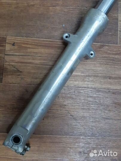 Перо шток вилка suzuki bandit GSF 250 правое