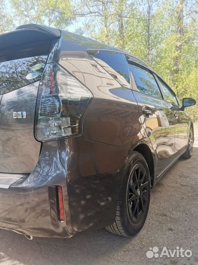 Toyota Prius Alpha 1.8 CVT, 2012, 153 000 км