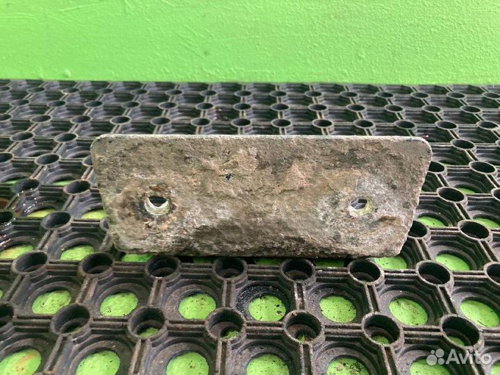 Кронштейн пневмоподушки DAF XF105