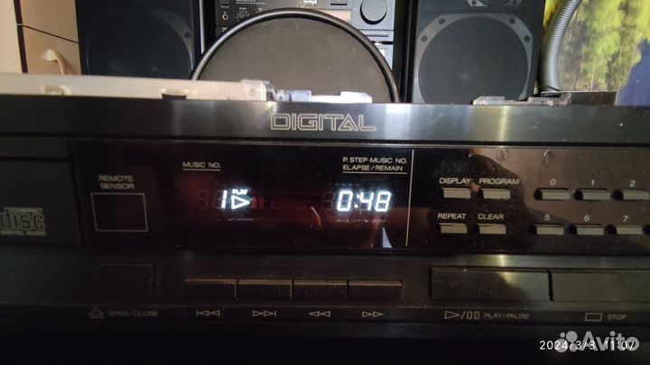 CD Проигрыватель akai CD - A335