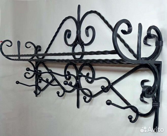 Вешалка в прихожую