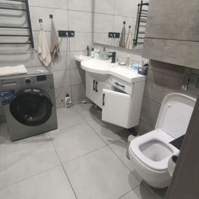 Койко-место 35 м² в 2-к., 3/3 эт.
