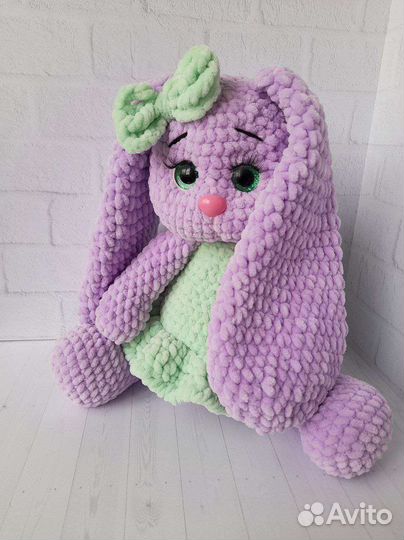 Плюшевый заяц амигуруми