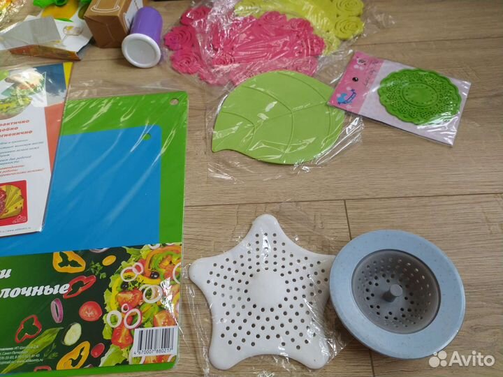 Кухонная утварь банки бутылки доски Новое