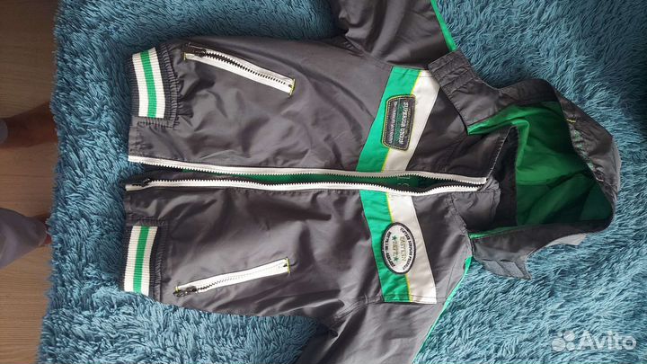 Куртка для мальчика 122,с подстежкой