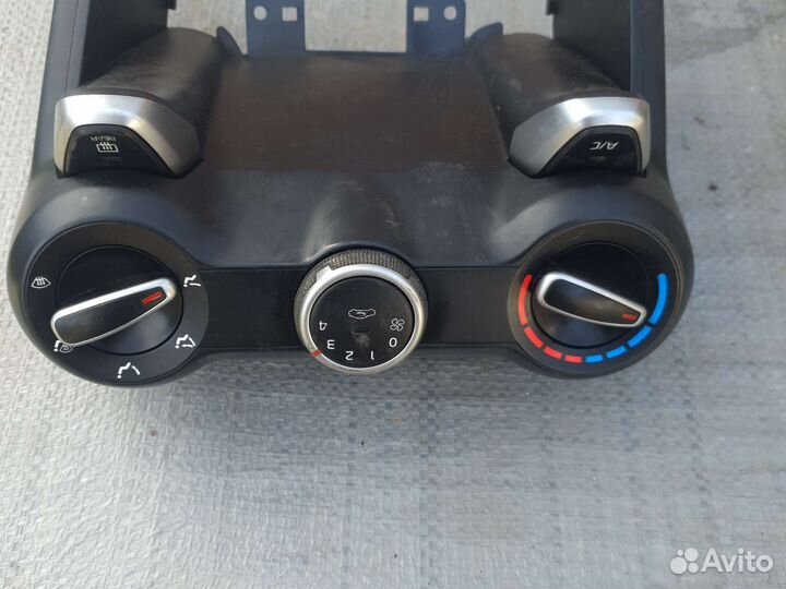 Блок управления печкой Рио 18- / 97250H0020