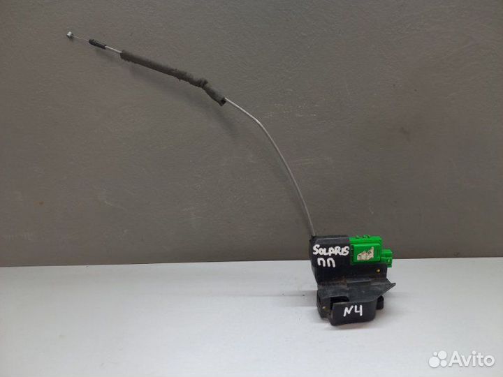 Замок двери передний правый Hyundai Solaris 2012