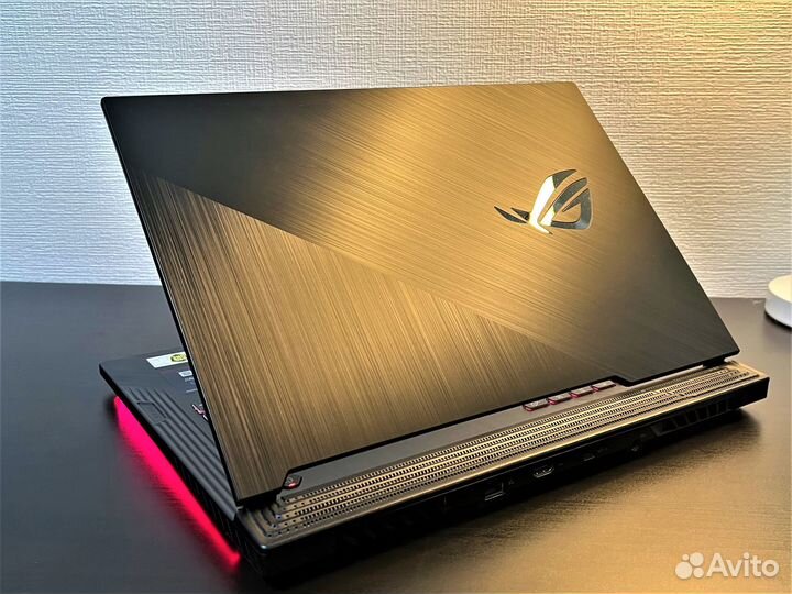Игровой asus ROG Strix GTX 1660Ti/I7-9750H/16/512