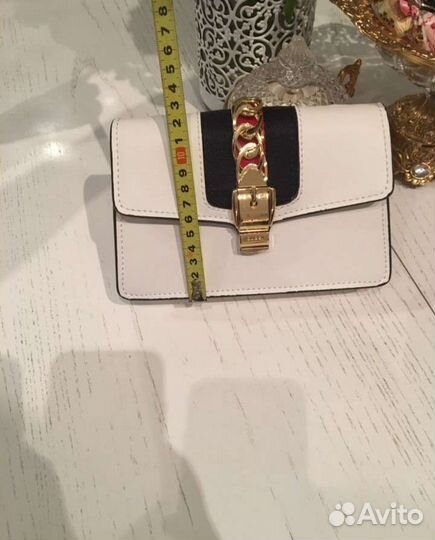 Клатч фирмы gucci