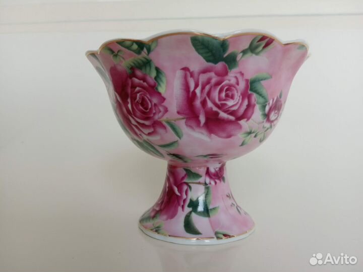 Фарфоровые вазочки