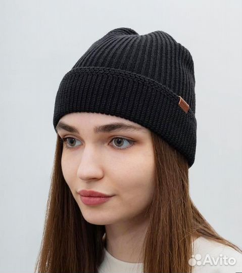Черная шапка 