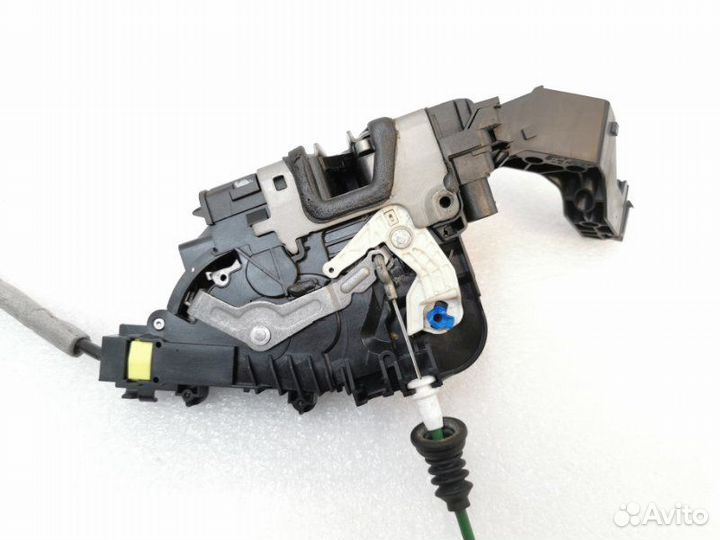 Замок двери задний левый Mercedes-Benz Glc Coupe
