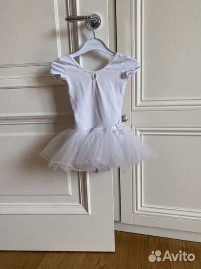 Гимнастический купальник с юбкой Belkina