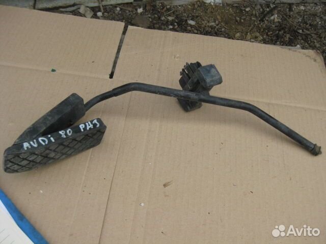 Педаль газа Audi A8 (D2) I (1994–1999)