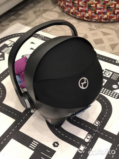 Автомобильное кресло Cybex Aton