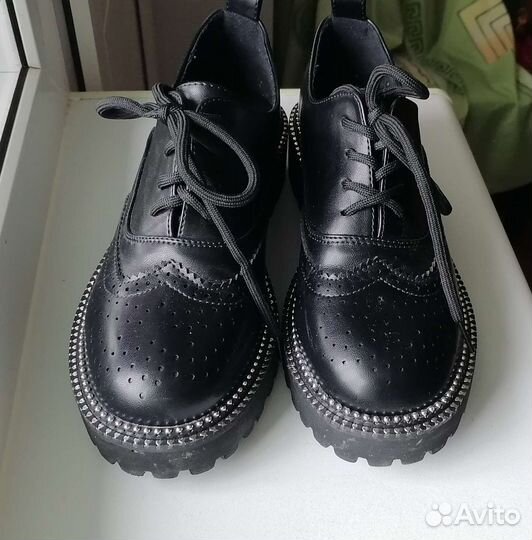 Лоферы женские