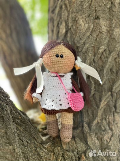 Вязаная интерьерная кукла тильда ручной работы