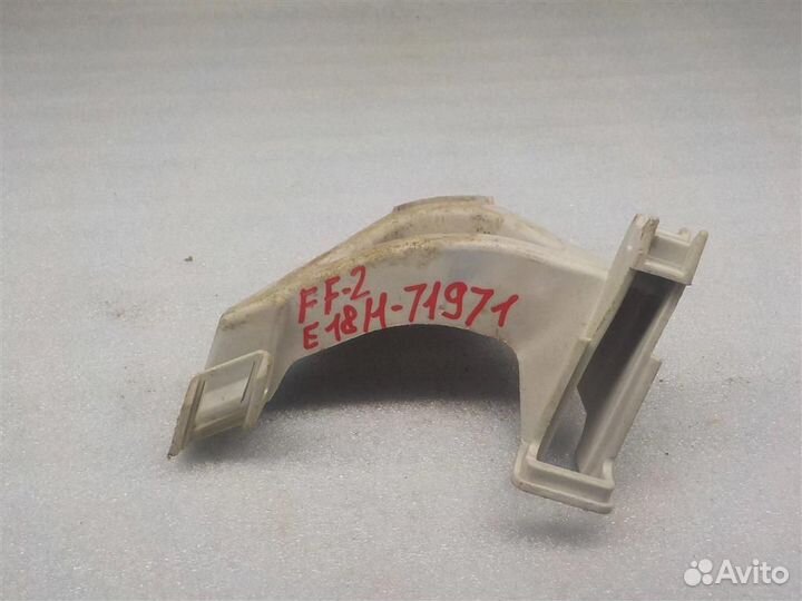 Кронштейн фары противотуманной правой Ford Focus