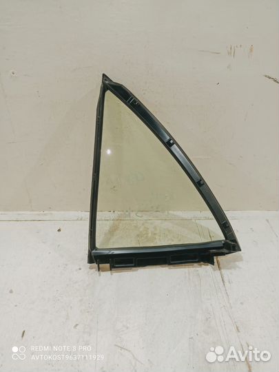 Форточка двери задняя правая Toyota Corolla 150