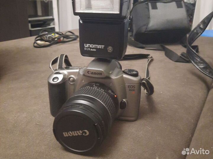 Зеркальный фотоаппарат Canon eos 3000n