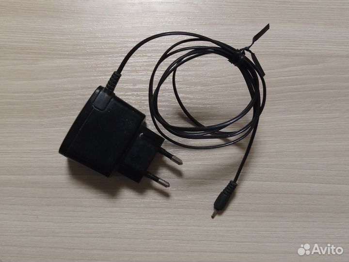 Зарядка для Nokia тонкая