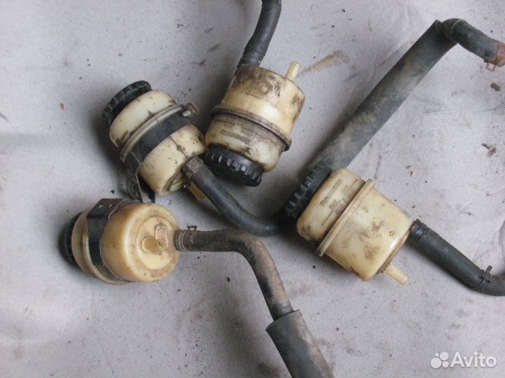 Бачок гур Daewoo Nexia