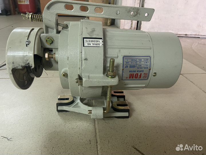 Продам мотор на швейную машинку