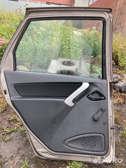 Datsun он до дверь