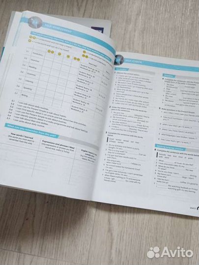 Учебник и тетрадь по английскому Wider World