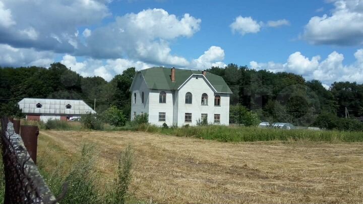 Коттедж 290 м² на участке 60 сот.