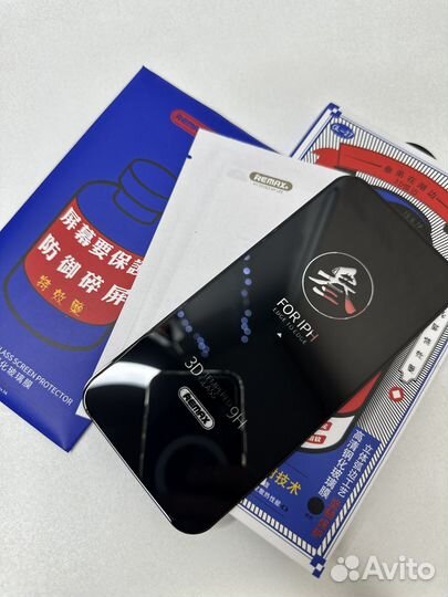 Стекло защитное Remax на iPhone