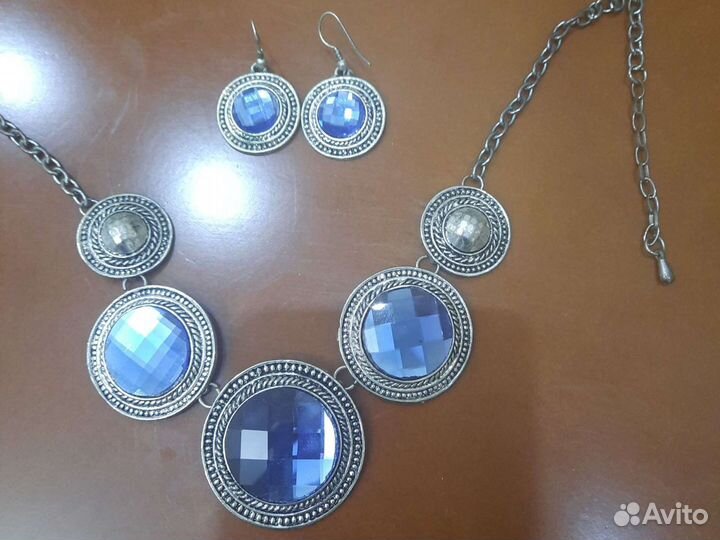 Ожерелье и серьги