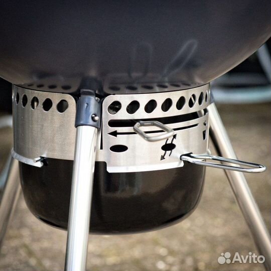 Угольный гриль Weber Master-Touch GBS синий графит